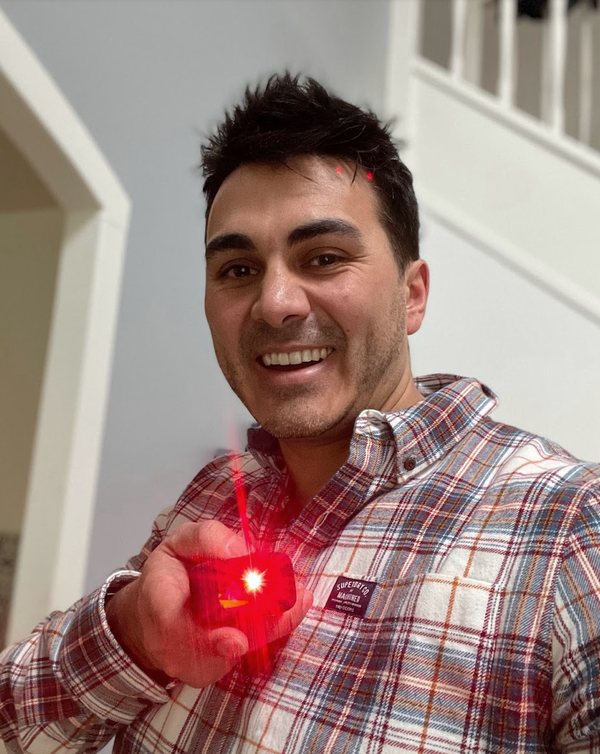 Florent Noël, diagnostiqueur immobilier certifié, sur le terrain